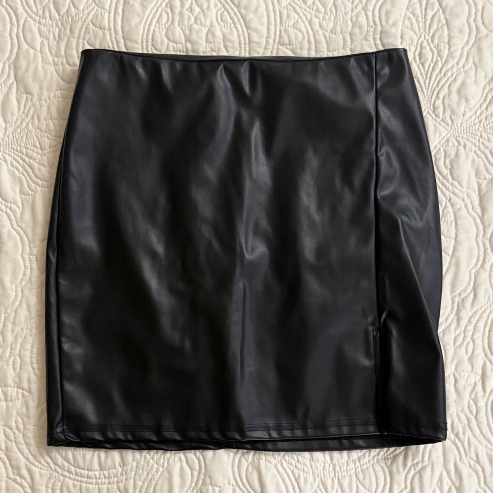 SHEIN Black Mini Skirt